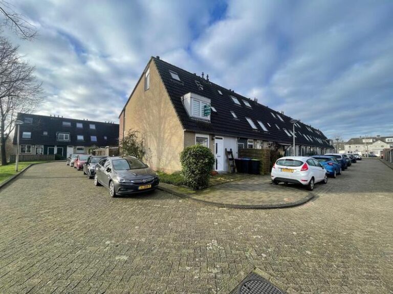 Fie Carelsenstraat 24 SPIJKENISSE