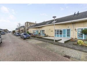 Theo Mann-Bouwmeesterstraat 9 SPIJKENISSE media 1