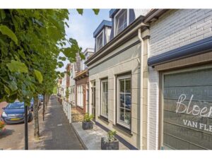 Voorstraat 19 STELLENDAM media 25