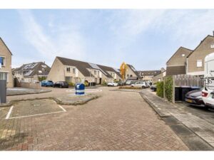 Roosje Vosstraat 15 SPIJKENISSE media 24