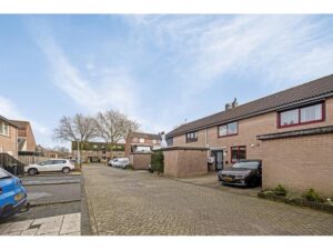 Strawinskystraat 5 SPIJKENISSE media 25