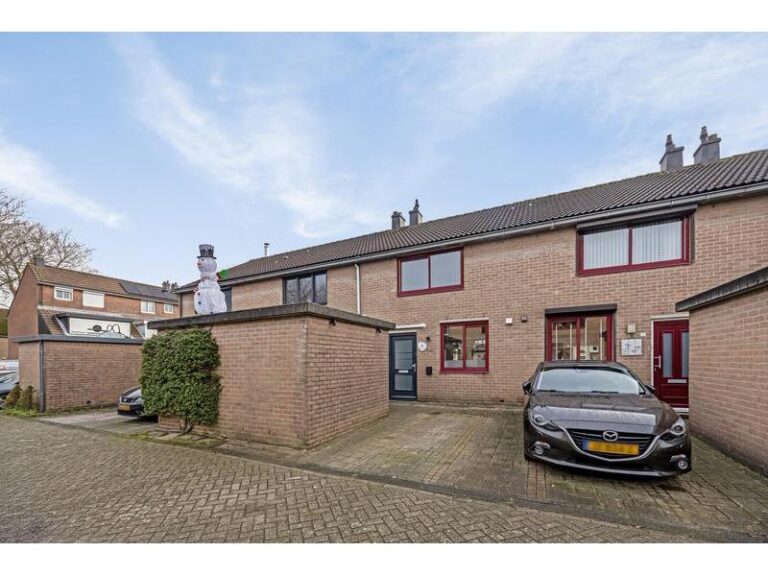 Strawinskystraat 5 SPIJKENISSE
