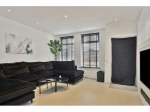 Ring 573 PERNIS ROTTERDAM media 2