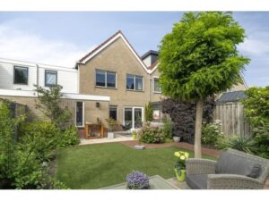 Dag Hammarskjoldlaan 44 HELLEVOETSLUIS media 32