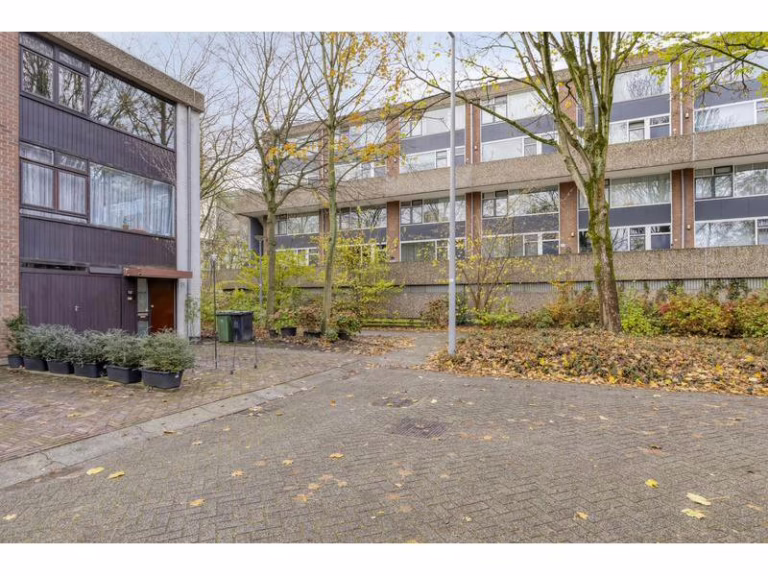 Komijnhof 31 HOOGVLIET ROTTERDAM