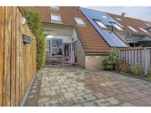 Patrijshoek 26 SPIJKENISSE media 28