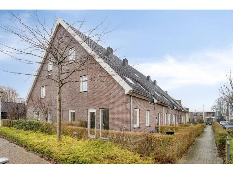 Stationsstraat 30 SPIJKENISSE