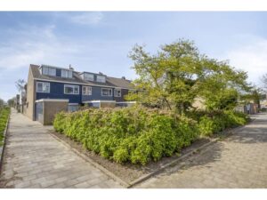 Pijnboomstraat 20 SPIJKENISSE media 29