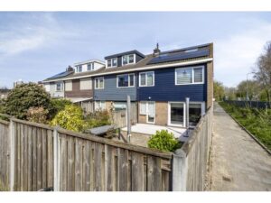 Pijnboomstraat 20 SPIJKENISSE media 31