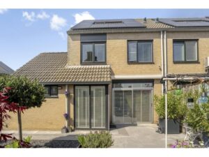 Indusstraat 66 SPIJKENISSE media 23