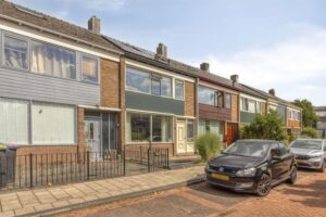 A.M. de Jongstraat 34 SPIJKENISSE media 21