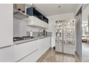 A.M. de Jongstraat 34 SPIJKENISSE media 6