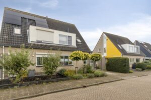 Philips van Almondestraat 34 HELLEVOETSLUIS media 25